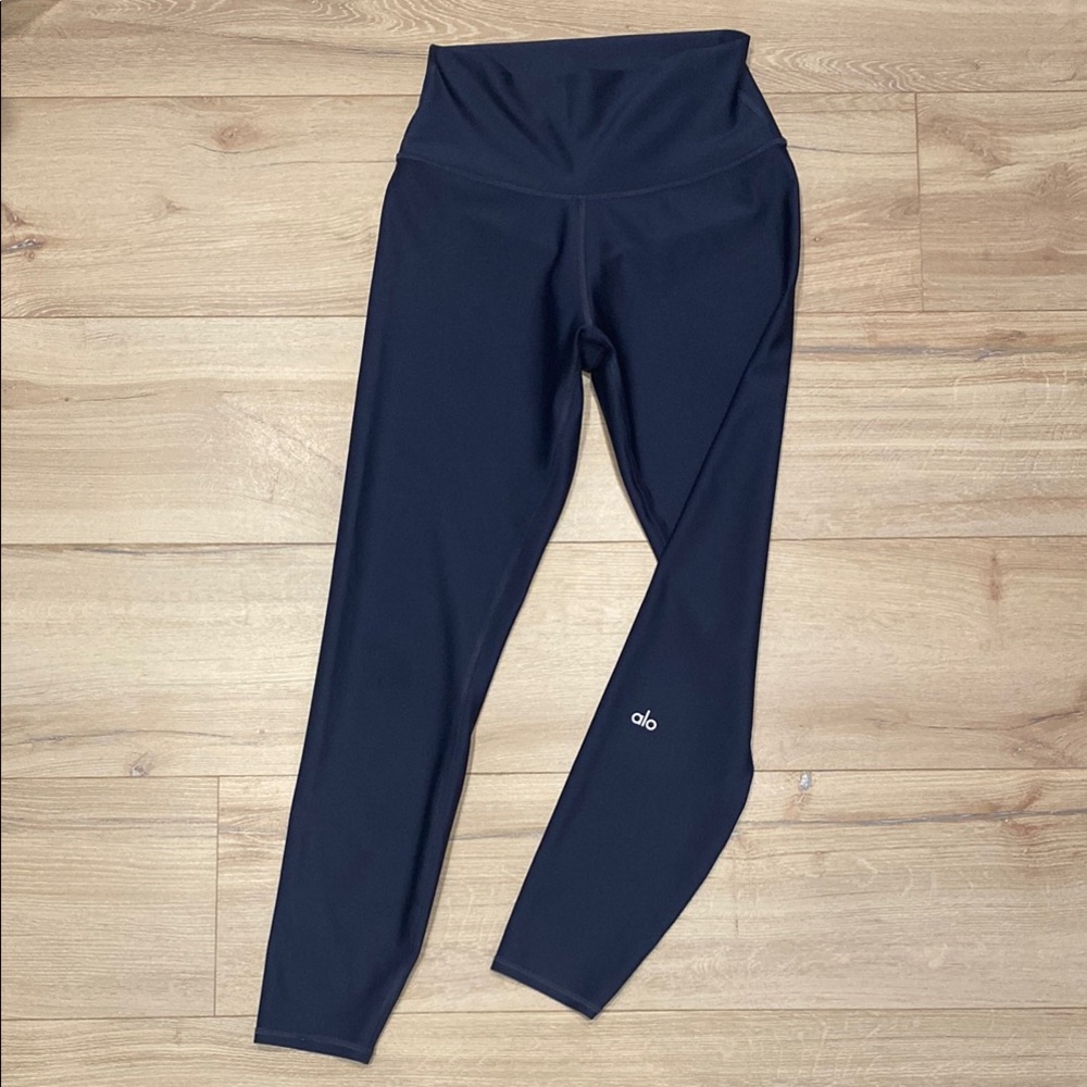 Alo Yoga  7/8 airlift high waist Navy Leggings M